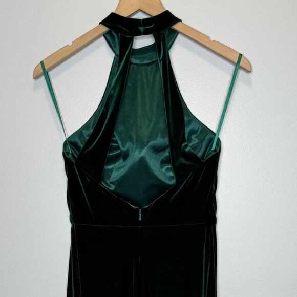Revelry Tori Velvet Dress in Emerald 4 Halter Neck Open Back Bridesmaid Wedding - Picture 9 of 14